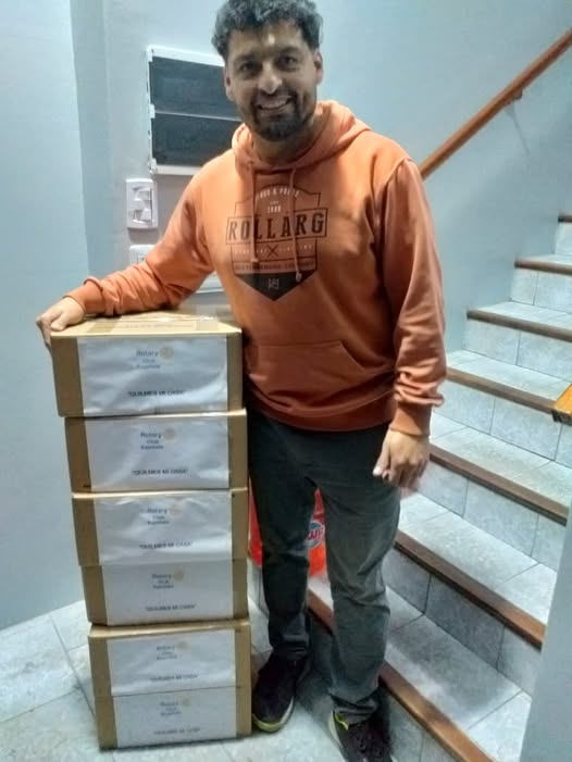 COLABORANDO CON QUIENES MAS LO NECESITAN